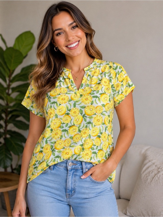 CeCe Tops - CeCe White Lemon Print V-Neck Blouse. Excellent Condition. Summer Outfit